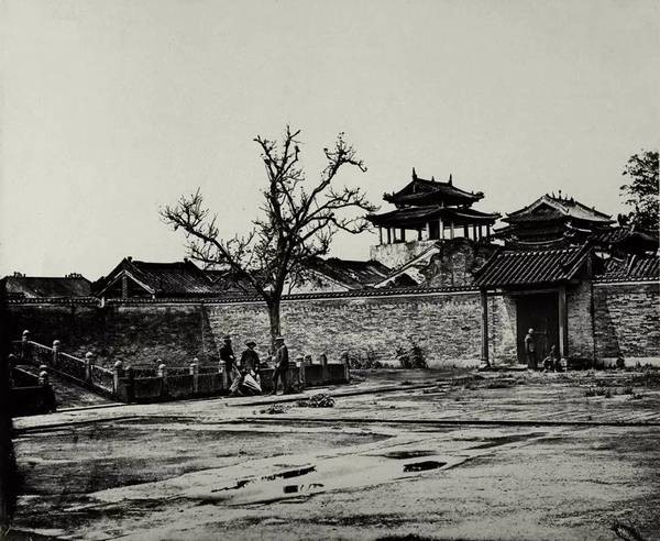 Loat anh hiem: Ngam thanh Quang Chau nam 1860-Hinh-2